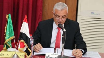 رئيس جامعة المنوفية يطالب سرعة الانتهاء من إعلان نتائج الفصل الدراسى الثانى