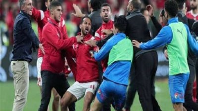 رحيل ١٢ لاعب من الأهلي والزمالك في الصيف