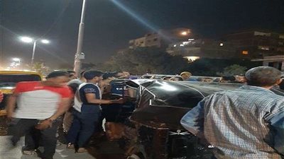 بسبب سيره عكس الاتجاه.. إصابة سائق توك توك إثر حادث تصادم بحلوان