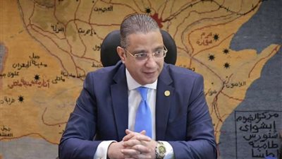 محافظ الفيوم يشهد تكريم 60 طالباً وطالبةً أوائل الشهادة الإعدادية