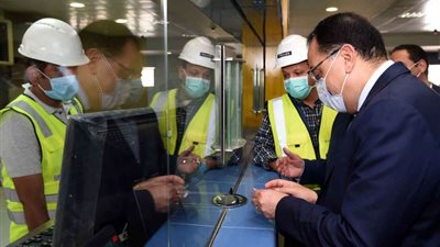 محافظ المنيا: انتظام صرف معاشات مايو وتجهيز 265 مكتب بريد ومنفذ