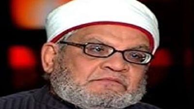 أحمد كريمة يروي كيف تصرف الرسول مع أعرابي تبول في المسجد (فيديو)