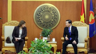 أمل سلامة تبحث مع وزير البيئة الفيتنامي تعزيز العمل المشترك للتصدي لتغيرالمناخ