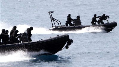 انتشال جثة شاب غريق بنهر النيل بـ سوهاج