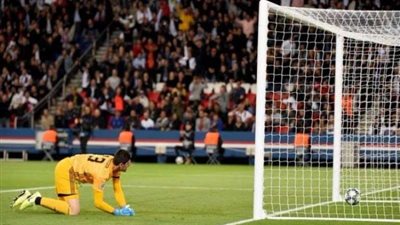 كورتوا يرفض تتويج برشلونة بلقب الدوري الإسباني حال إلغاء الموسم