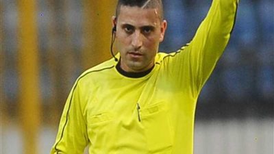 بقيادة وائل فرحان.. اتحاد الكرة يعلن عن حكام مباراة غزل المحلة وسموحة