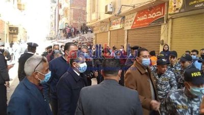 مصرع 3 أشخاص انهار عليهم سقف منزل فى الشرابية