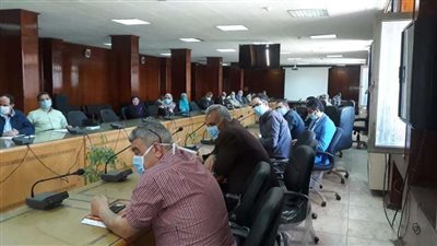 طب بنها يعقد اجتماعًا لمناقشة الإجراءات الاحترازية لمواجهة كورونا