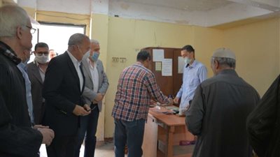 محافظ القليوبية يتابع صرف المرحلة الثالثة لأصحاب المعاشات