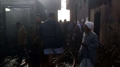 إصابة 3 أشخاص في حريق منزل بقها