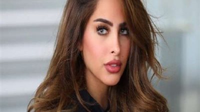 شاهد.. زوج فوز الفهد يهديها سيارة فارهة