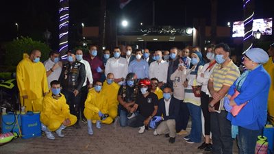 أشرف صبحي يطلق إشارة بدء مبادرة تعقيم مواقف المواصلات العامة