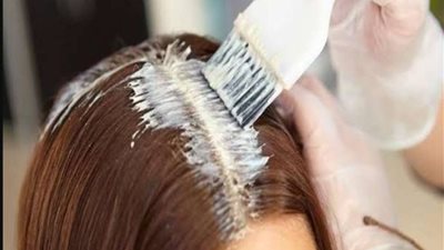 نصائح هامة لتجنب أضرار صبغة الشعر