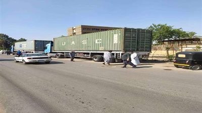 حادث تصادم تريلا وموتوسيكل وإصابة سائق الموتوسيكل بأبو النمرس