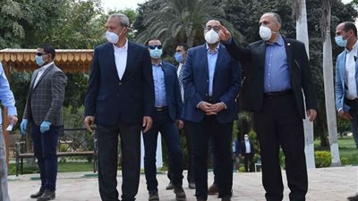 رئيس الوزراء يرحب بمتدربي دول حوض النيل بمركز بحوث المياه العالقين بسبب كورونا