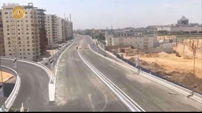 الرئيس يقوم بجولة تفقدية لبعض المشروعات القومية بالقاهرة 