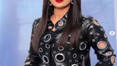 مفاجأة غير متوقعة.. رضوى الشربيني تتراجع عن نشر فيديو لشقيقها