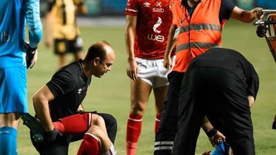 غيابات بالجملة تضرب الأهلي قبل لقاء فاركو