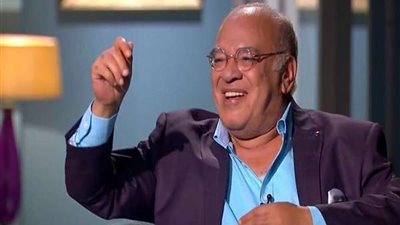 صلاح عبد الله يخضع لفحوصات طبية للاطمئنان على صحته