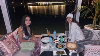 إحتفال المؤلفة إنجي علاء بعيد ميلاد إبنتها