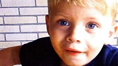 صدمة.. لاعب شهير يقتل ابنه الصغير داخل الحجر الصحي