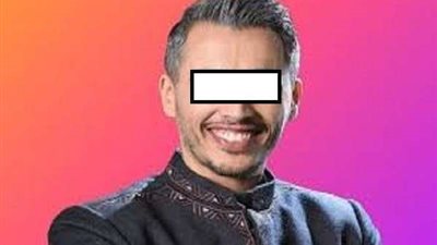 إعلامي شهير يثير الجدل بالاستهزاء بالقرآن وتنصيب نفسه 