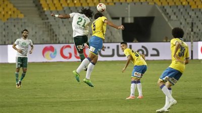 اتحاد الكرة يعلن عن الطاقم التحكيمي لمباراة المصري والإسماعيلي