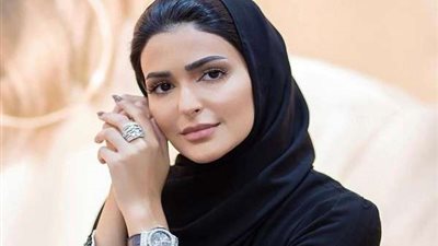 نوف الشعلان تُقّدم 7 نصائح للحصول على وجه مشرق في الصيف