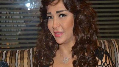 جيهان قمري عن عادل إمام: هداني في بيته وباسني على خدي مش عيب