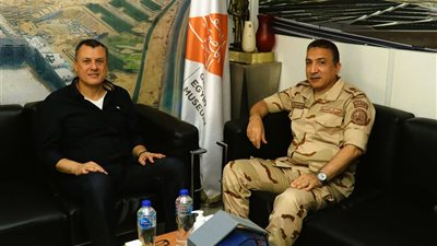 اجتماع لوزير السياحة والآثار مع مدير مشروع المتحف المصري الكبير