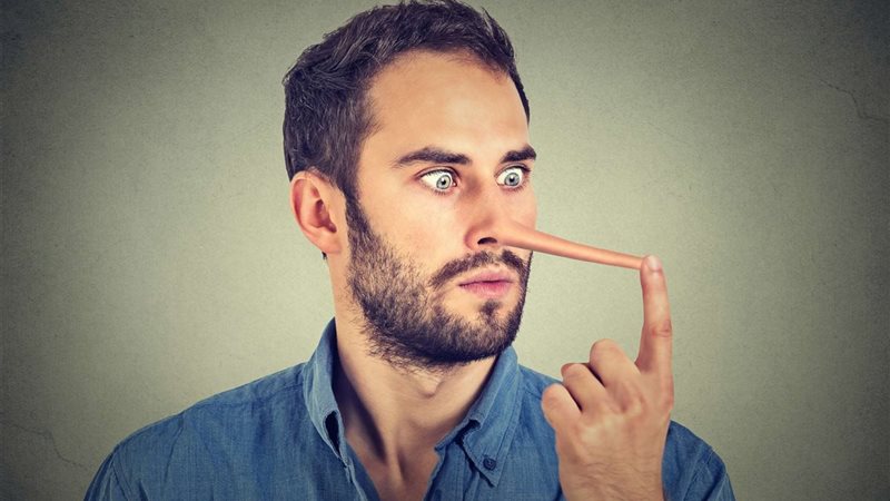 أشهر الأبراج الكذابة