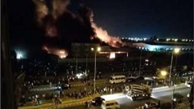 14 سيارة اطفاء ولم يتم السيطرة على النيران المشتعلة بمصنع العبور حتى الأن