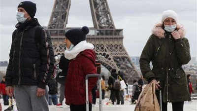 أشهر العلماء المختصين بأوروبا: كورونا قد يختفي لهذا السبب