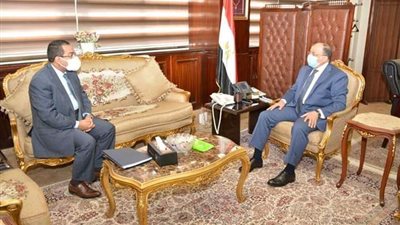 وزير التنمية المحلية يبحث ملفات تطوير الهياكل التنظيمية للوزارة والمحافظات