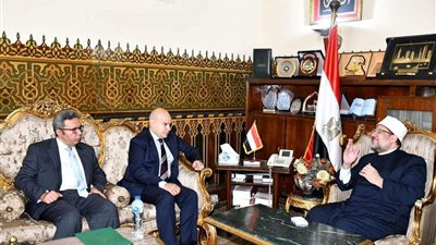 وزير الأوقاف يستقبل سفراء مصر في فنزويلا والإكوادور لبحث سبل التعاون