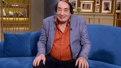 بعد نقله للرعاية المركزة.. تطورات الحالة الصحية للفنان عبدالله مشرف