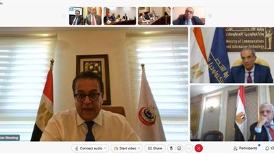 «عبدالغفار» و «عاشور» و «طلعت» يتابعون العمل بمبادرة «التشخيص عن بعد»