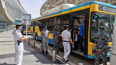 محافظ القاهرة يتابع استقبال المصريين العالقين بالكويت والسعودية والإمارات