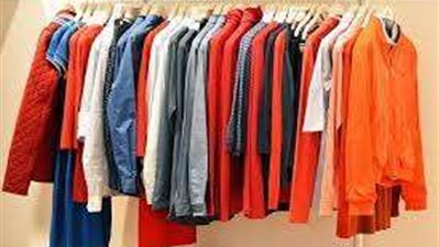 معتمدا على علامة تجارية عالمية.. القبض على مسؤول مصنع ملابس