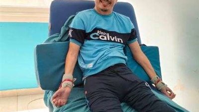 بعد إصابته بشلل في الحبل الشوكي.. 