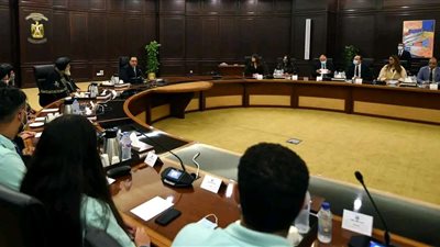 رئيس الوزراء يلتقي بالمشاركين في ملتقى شباب لوجوس الثالث