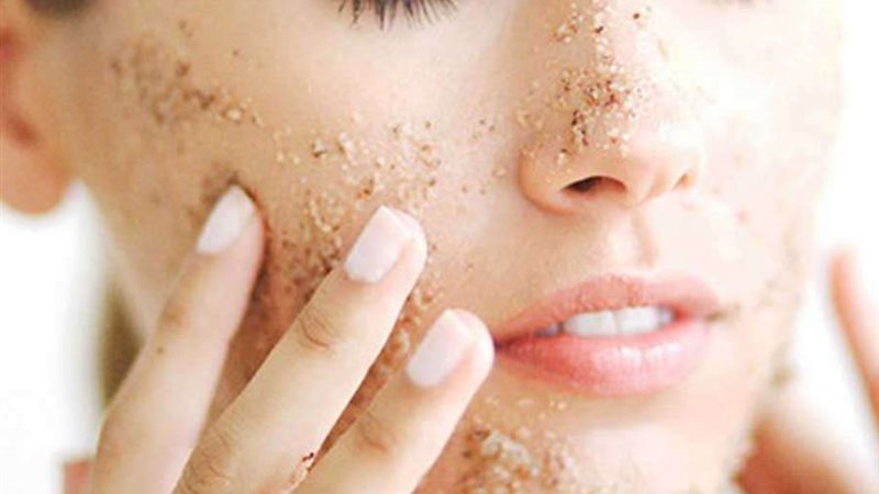 ماسكات لتقشير البشرة