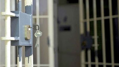 ضبط أحد الأشخاص بسوهاج لقيامه بالنصب والإحتيال على المواطنين