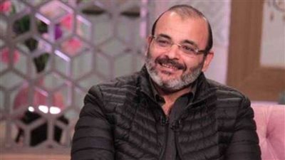 الخميس المقبل أيمن بهجت قمر ضيف معكم منى الشاذلي