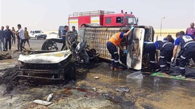 انقلاب سيارة نقل على طريق بلبيس بالشرقية