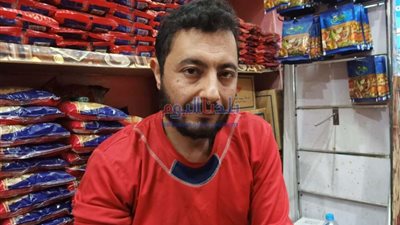 شاب يكشف عن ظهور 