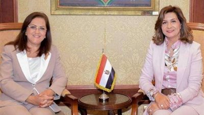 نبيلة مكرم: الدولة بذلت مجهودًا ضخمًا لإجلاء المصريين العالقين بالخارج