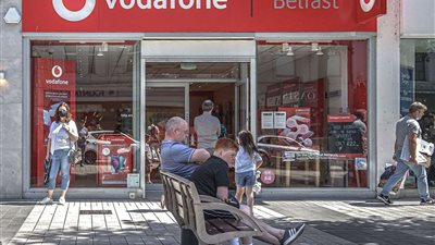 القصة الكاملة.. حقيقة ضياع أموال عملاء فودافون كاش