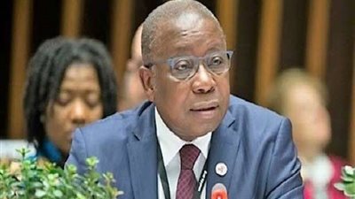 رسالة مؤثرة من وزير الصحة الغاني للشعب بشأن كورونا