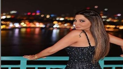 إليسا عن كورونا: مجرد خدعة وصراع بين الدول الكبرى